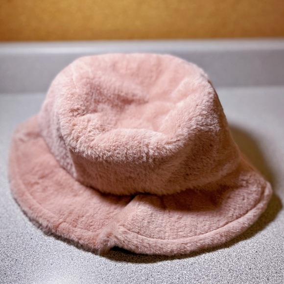 Garage Pink Faux Fur Bucket Hat - Picture 3 of 5